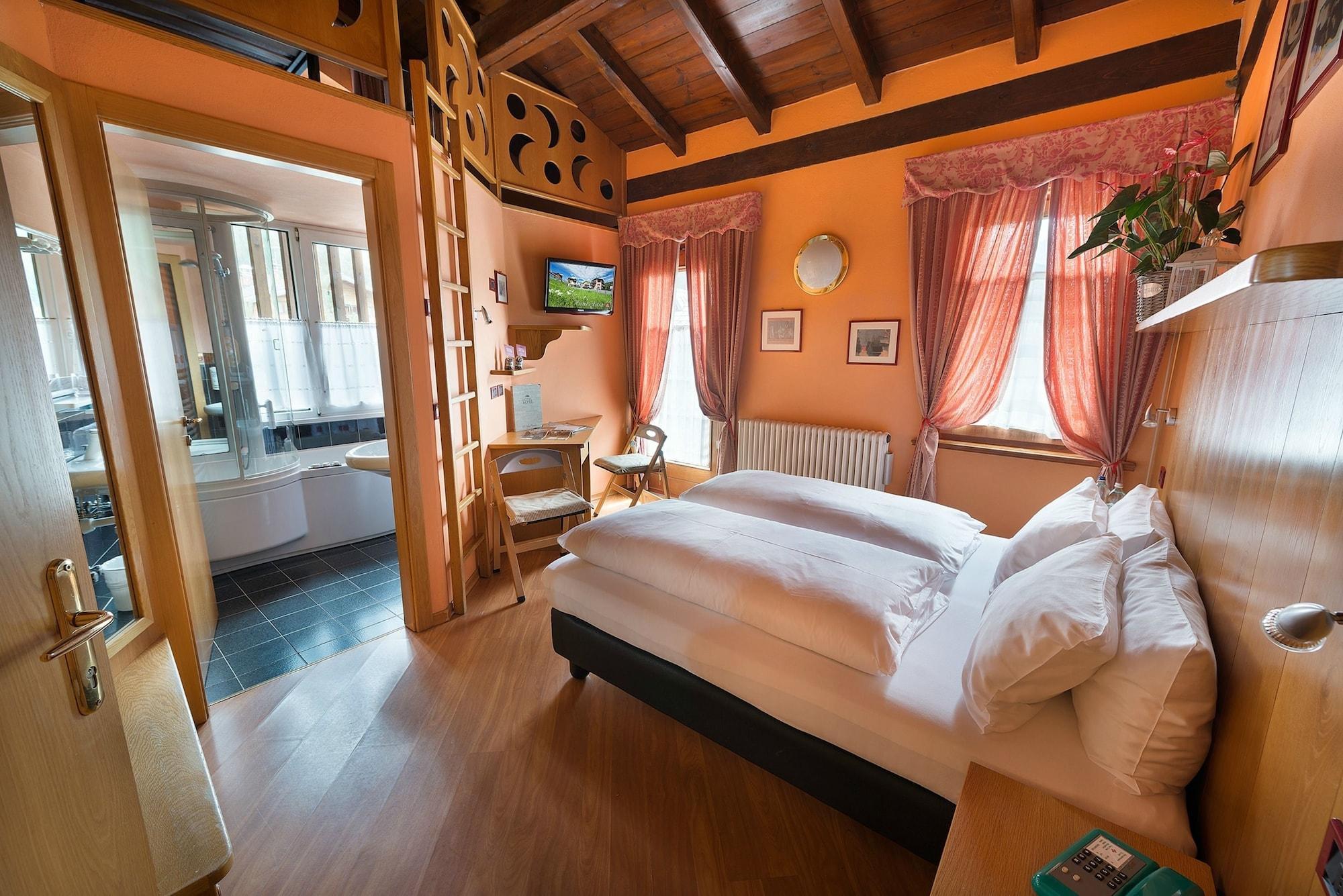 Hotel Astra Livigno Luaran gambar